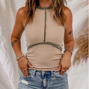 Crewneck contrast rib knit tank